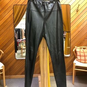 Wilfred Free Black Daria Pant
